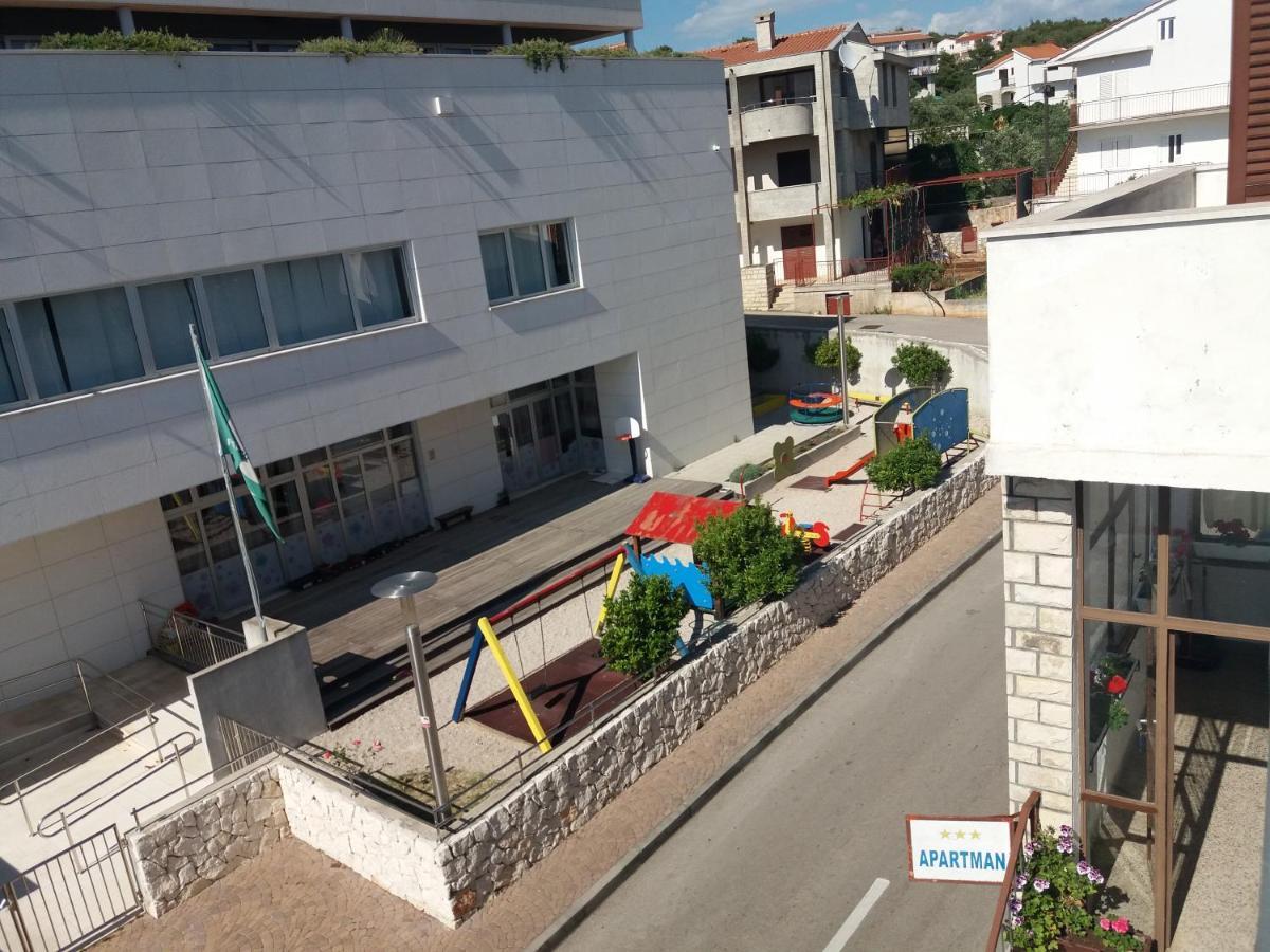 Apartment Viktoria Primošten Екстериор снимка